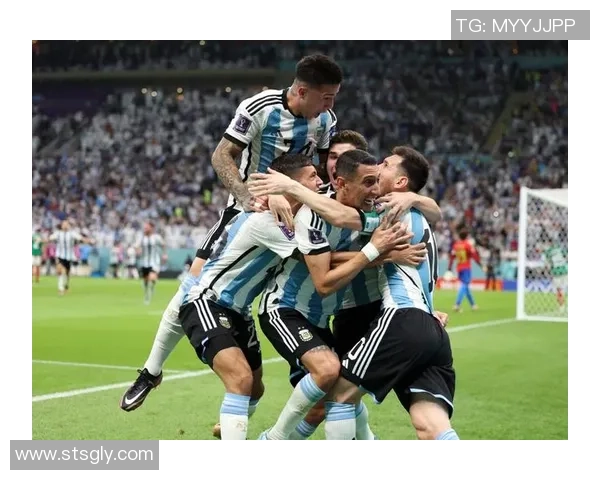 哥卡塔尔与阿根廷的激烈对决展现足球魅力与团队精神的巅峰之战 哥卡塔尔与阿根廷的激烈对决展现足球魅力与团队精神的巅峰之战