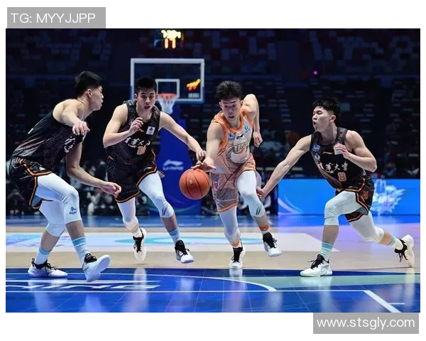 张镇麟的篮球之路:从青涩少年到CBA明星的成长故事与奋斗历程 张镇麟的篮球之路:从青涩少年到CBA明星的成长故事与奋斗历程